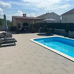 Apartment Aa 2