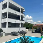 Apartment Aa 2 *