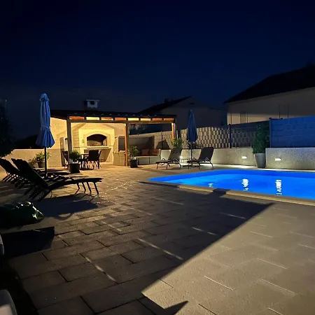 Aa 2 Apartment *