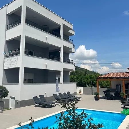 Apartment Aa 2 *