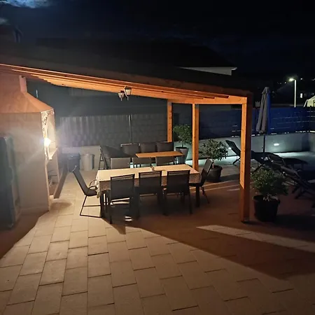 Aa 2 Apartment