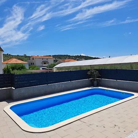 Aa 2 Trogir