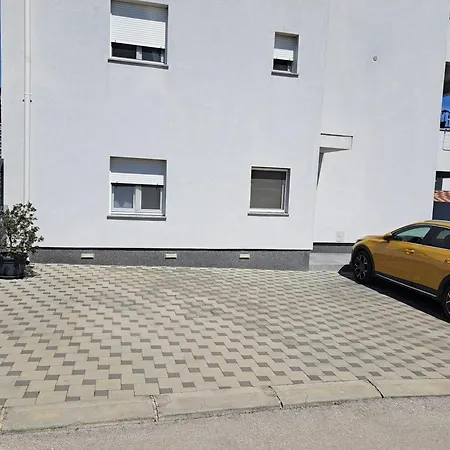 Apartment Aa 2 *