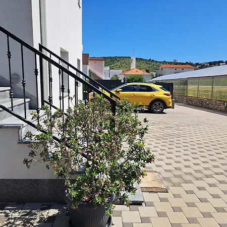 Aa 2 Apartment *