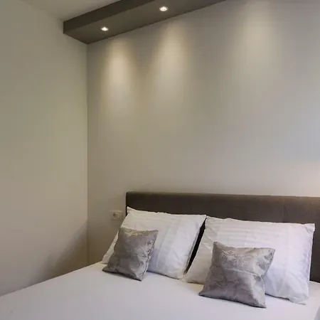 Aa 2 Appartement Trogir