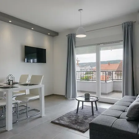 Apartment Aa 2