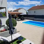 Aa 2 Apartament Trogir