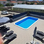 Aa 2 Apartament *