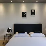 Aa 2 *
